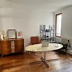With Wifi In The Heart Of Montparnasse